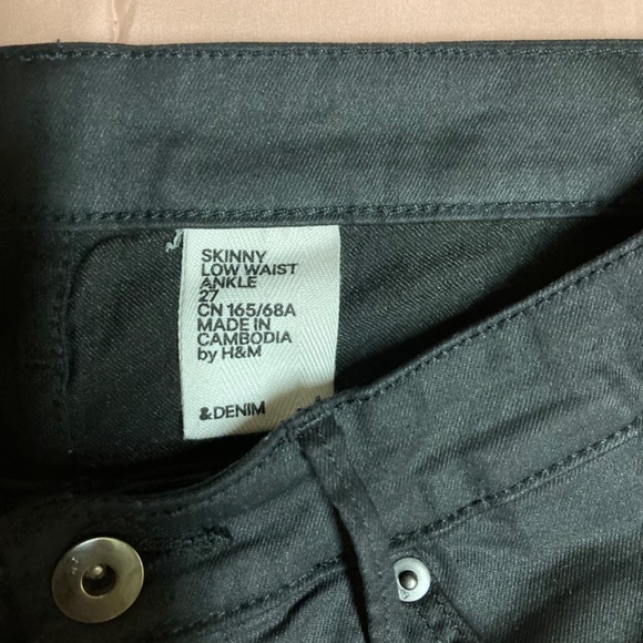 H&M NWOT Zip Leg Skinny Ankle Jeans - Picture 6 of 7